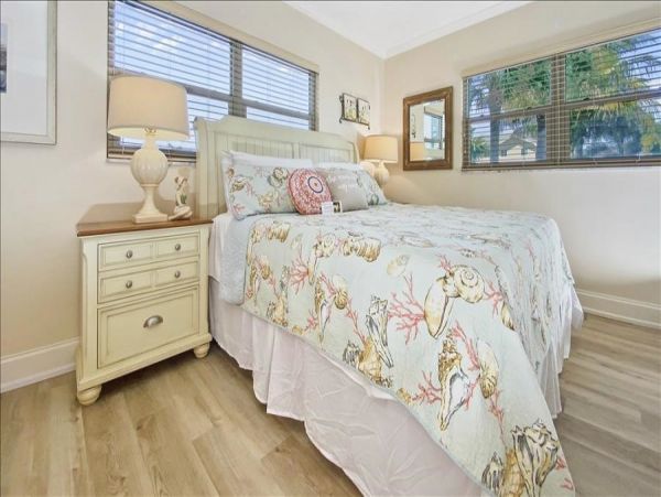 Madeira Beach Penthouse Four Bedroom Sleeps 12