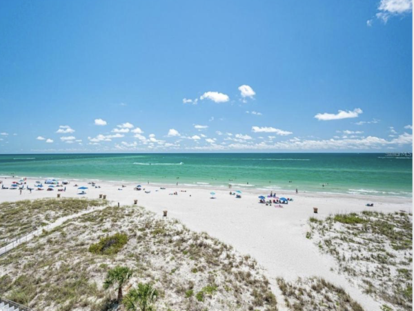 Madeira Beach Penthouse Four Bedroom Sleeps 12
