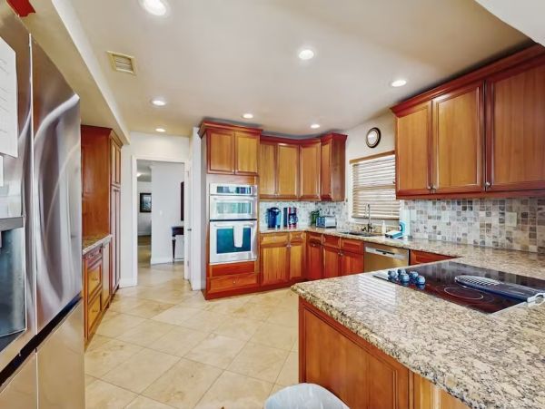 Madeira Beach Penthouse Four Bedroom Sleeps 12
