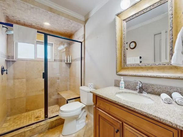 Madeira Beach Penthouse Four Bedroom Sleeps 12