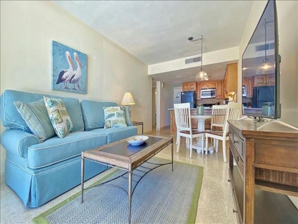 Madeira Beach 2 Bedroom Oceanfront Condo