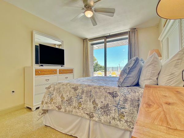Madeira Beach 2 Bedroom Oceanfront Condo