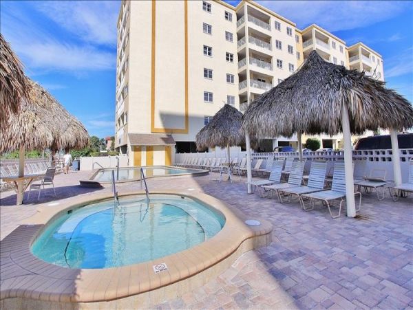 Indian Rocks Indian Shores Condo 983578
