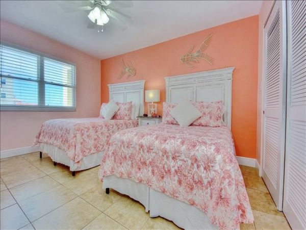 Indian Rocks Indian Shores Condo 983578