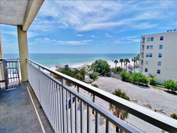 Indian Rocks Indian Shores Condo 983578