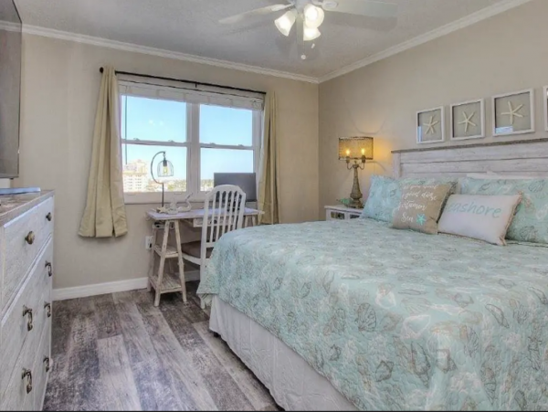 Beachfront Condo 3 Bedroom in Redington Shores