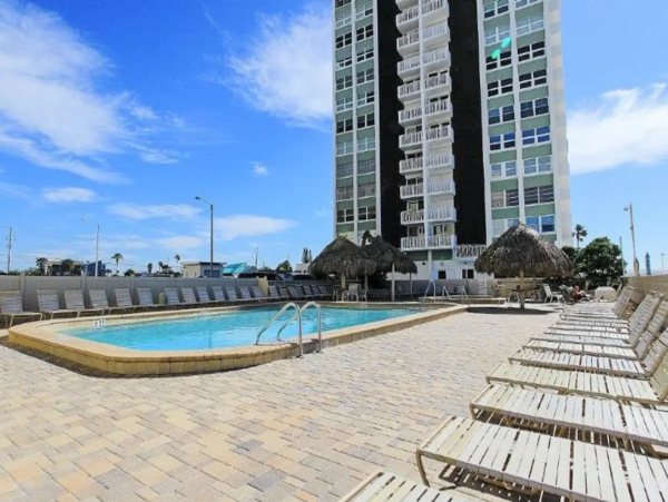 Beachfront Condo 3 Bedroom in Redington Shores