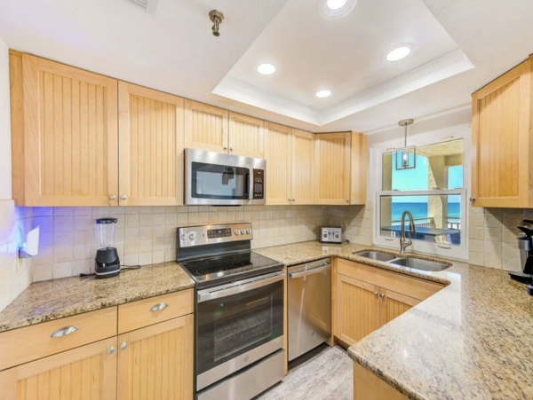 Beach-Chic Luxury Vacation Rental in Redington Shores