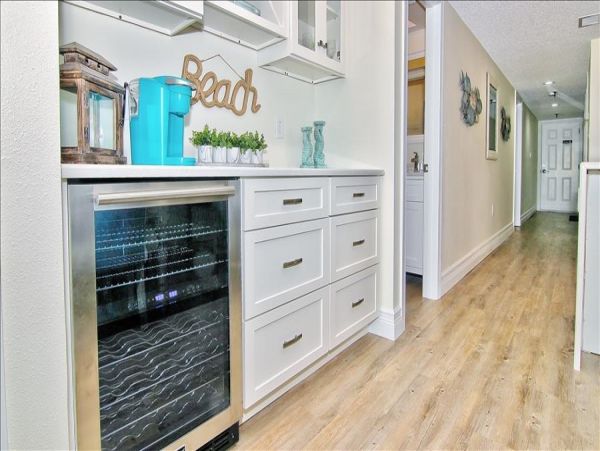 Beachfront Oasis Vacation Condo In Redington Shores Sleeps 8
