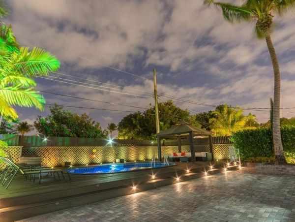Miami Luxury Five Bedroom + Den Vacation Home with Pool