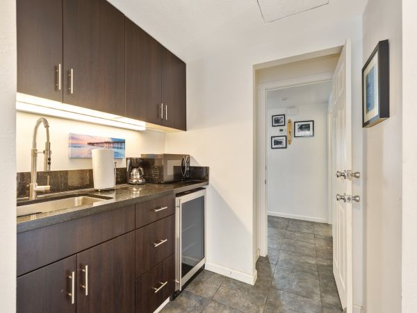 Newport Beach Home 983592