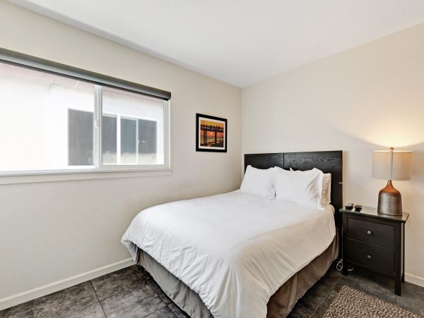 Newport Beach Home 983592