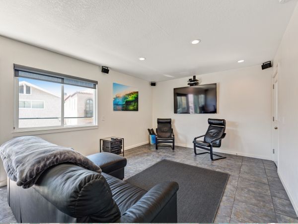 Newport Beach Home 983592