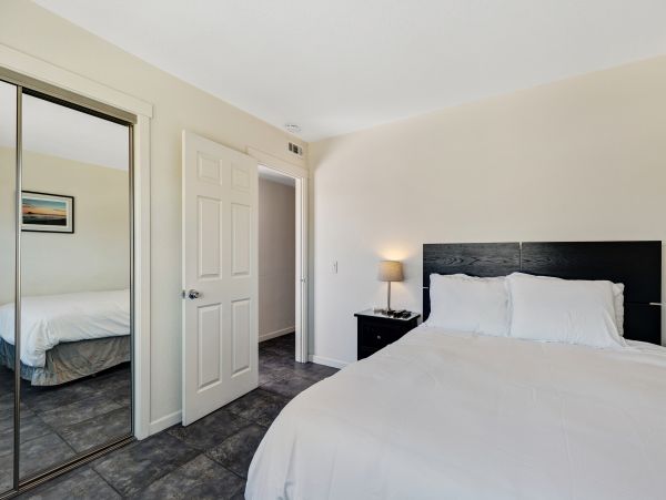 Newport Beach Home 983592