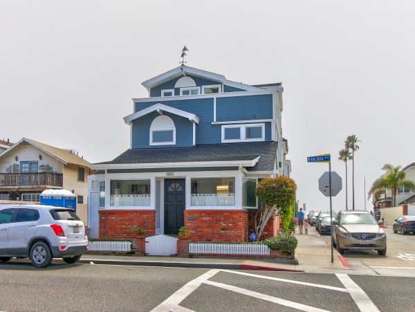 Newport Beach Home 983593