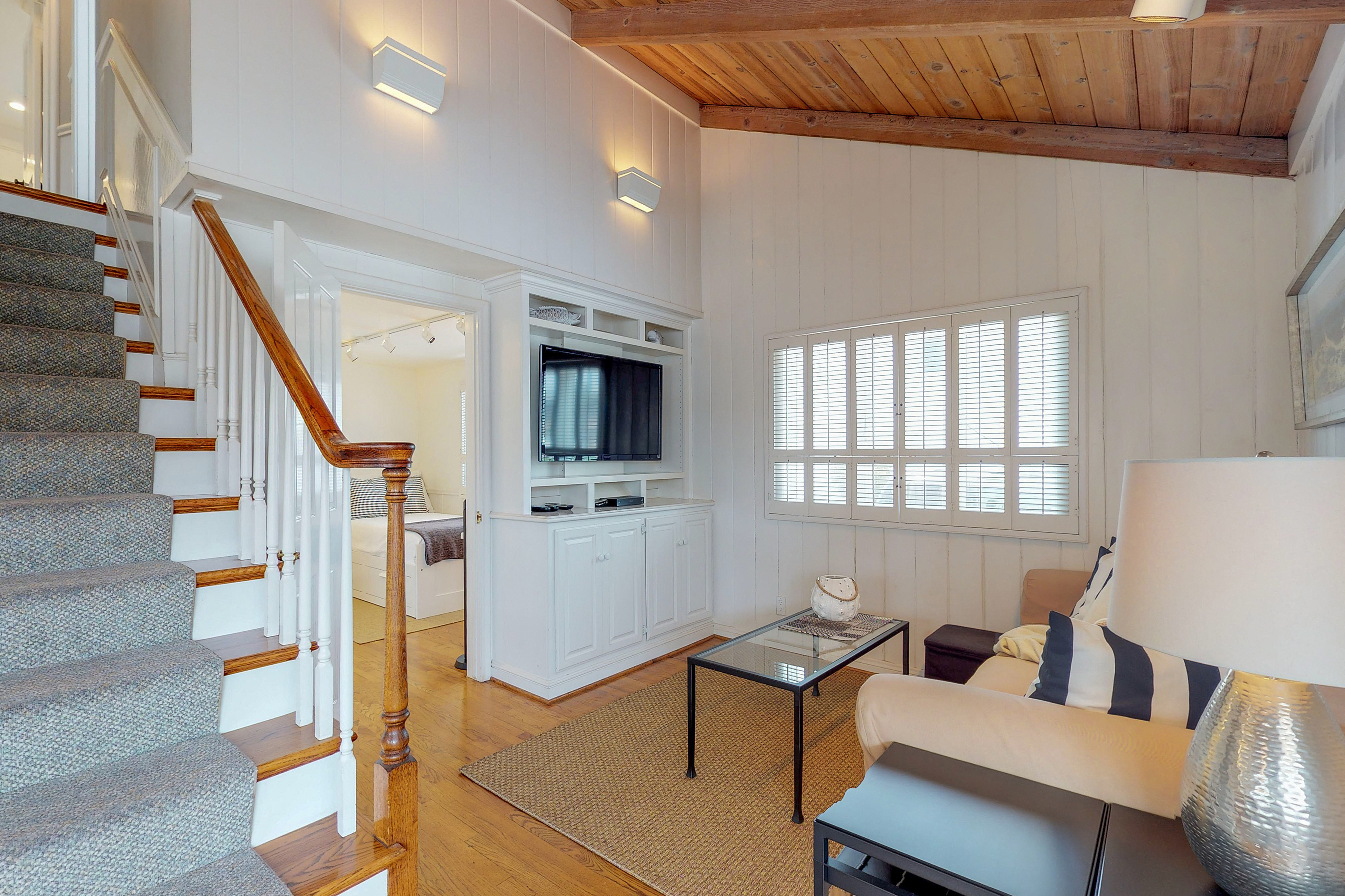 Newport Beach Home 983593