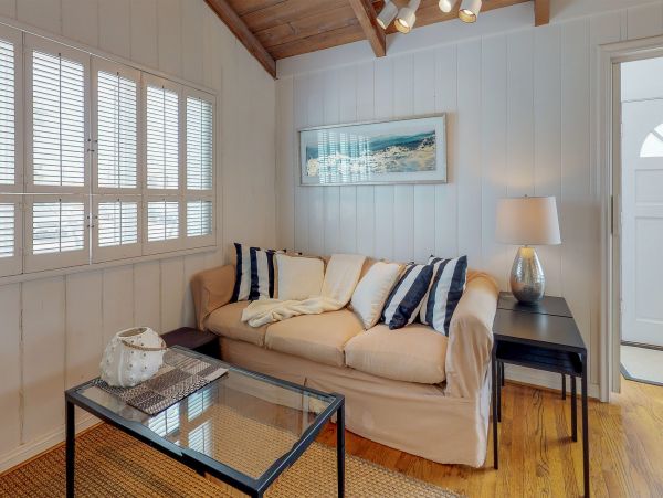 Newport Beach Home 983593