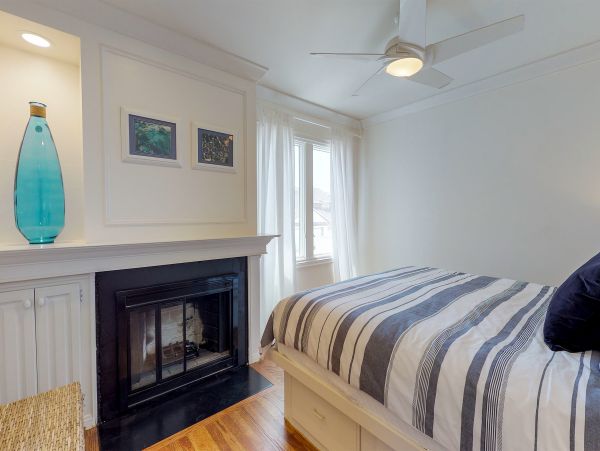 Newport Beach Home 983593