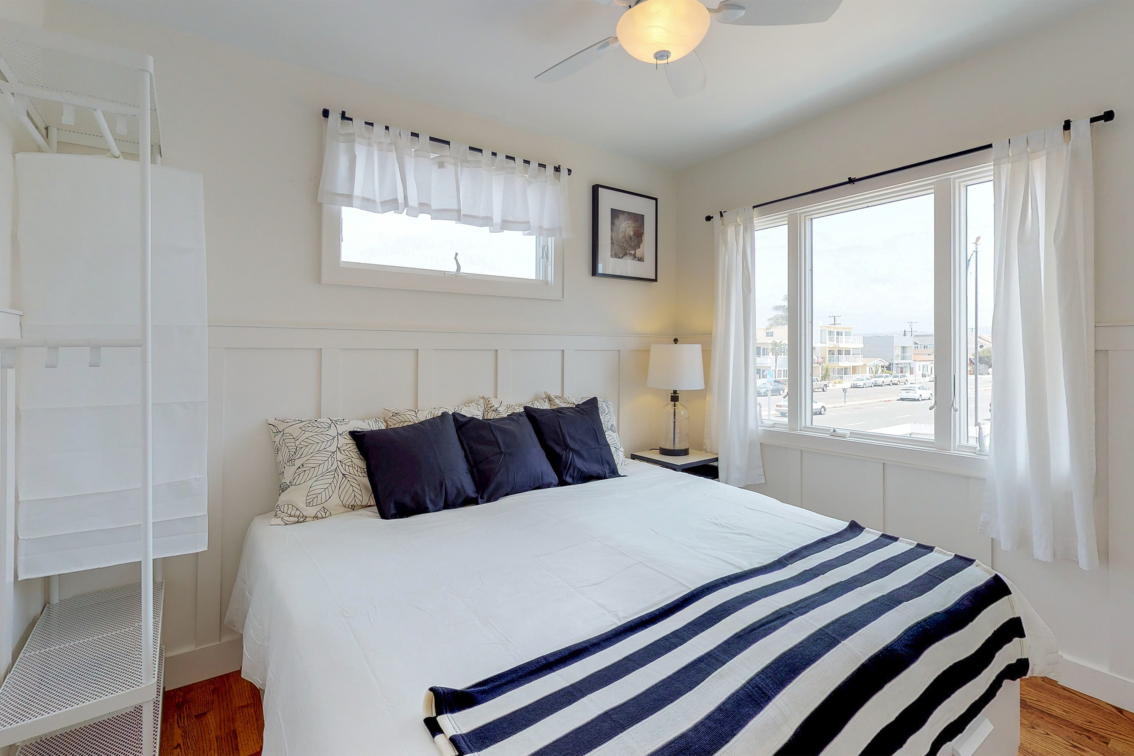 Newport Beach Home 983593