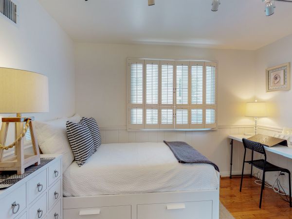 Newport Beach Home 983593