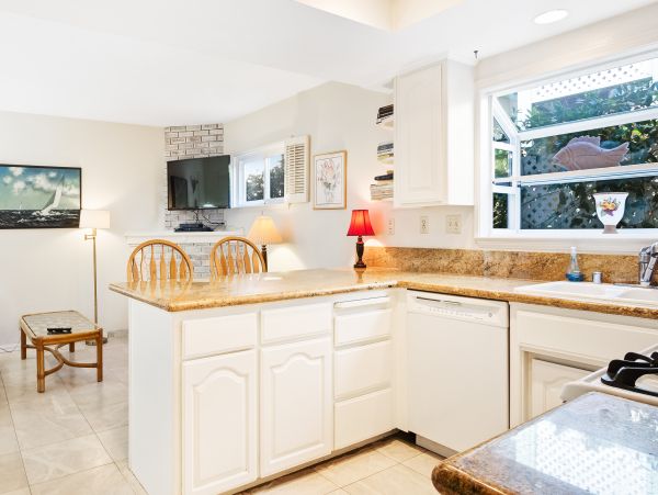 Newport Beach Home 983594