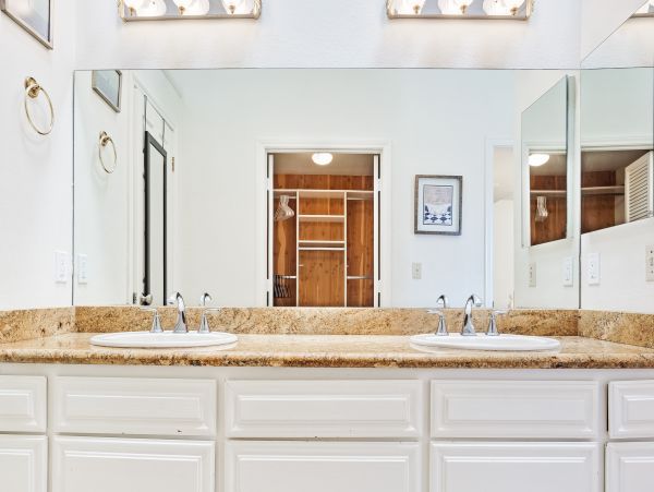 Newport Beach Home 983594