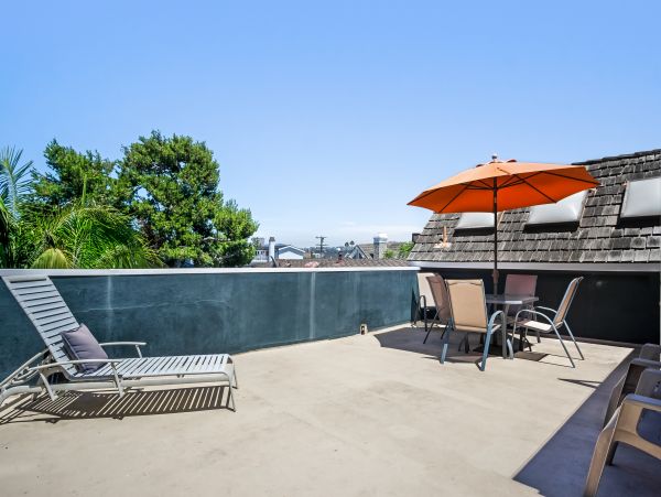 Newport Beach Home 983594