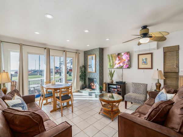 Ocean front Home with views and Beach access