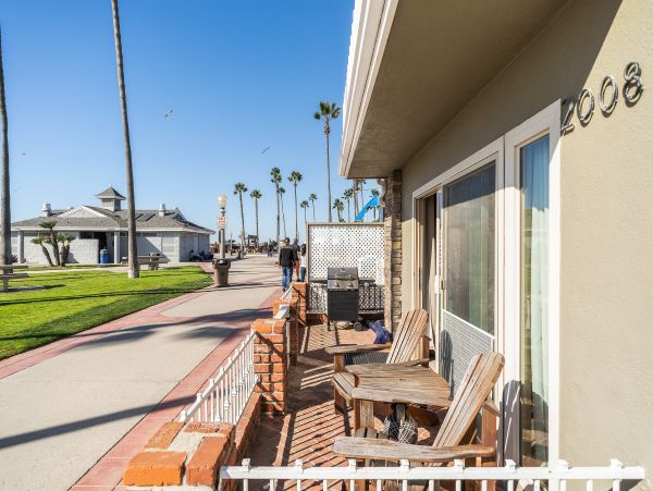 Ocean front Home with views and Beach access