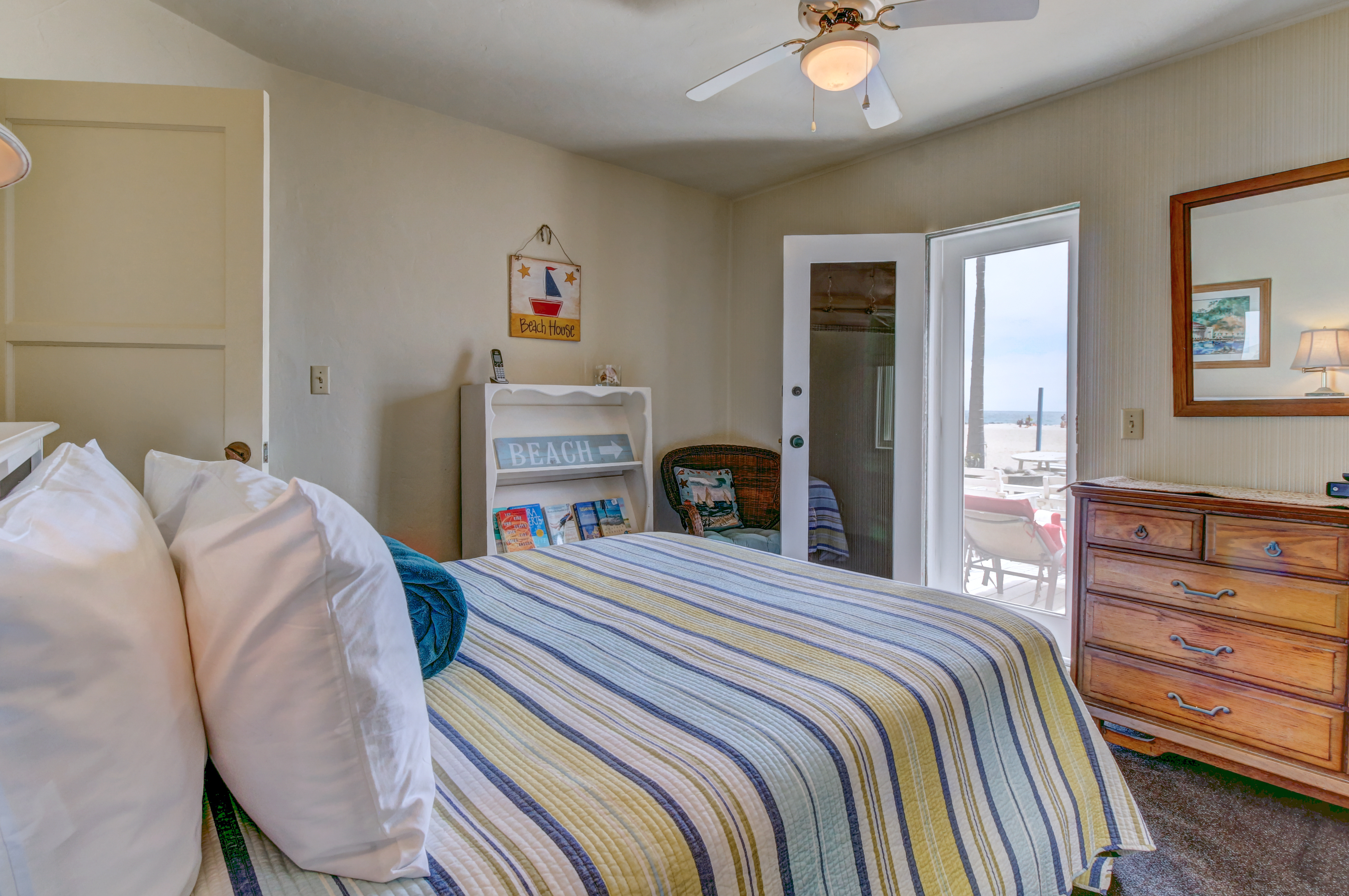 Newport Beach Home 983597