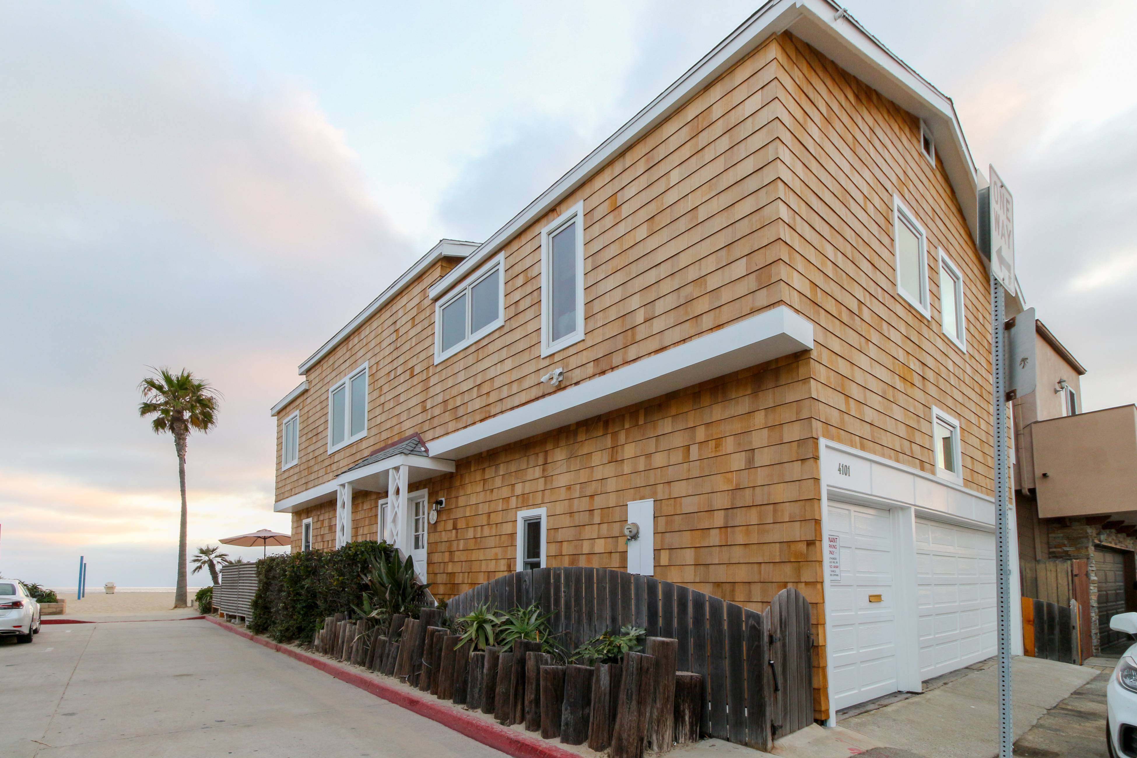 Newport Beach Home 983597
