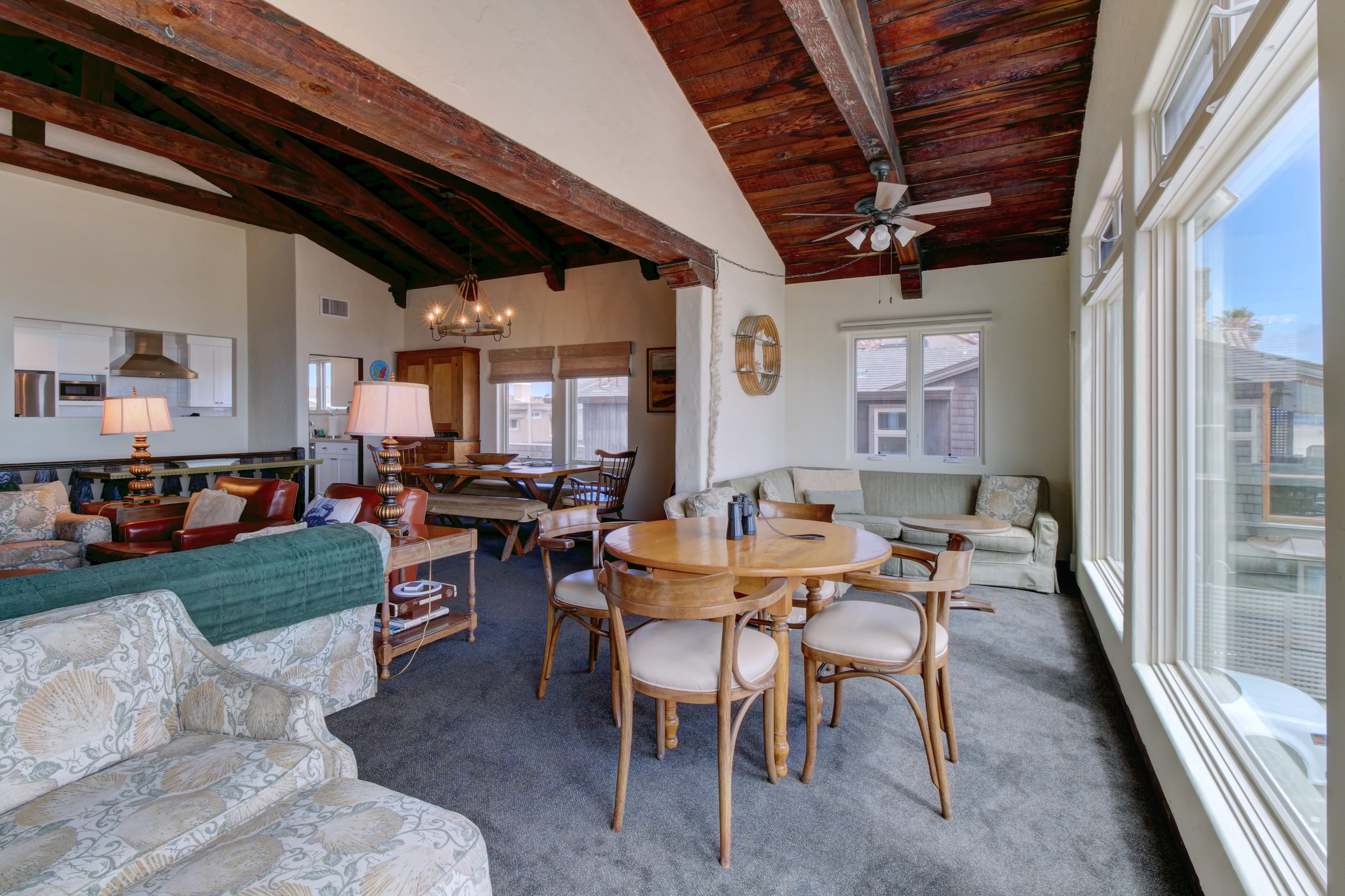 Newport Beach Home 983597
