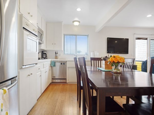 Newport Beach Home 983598