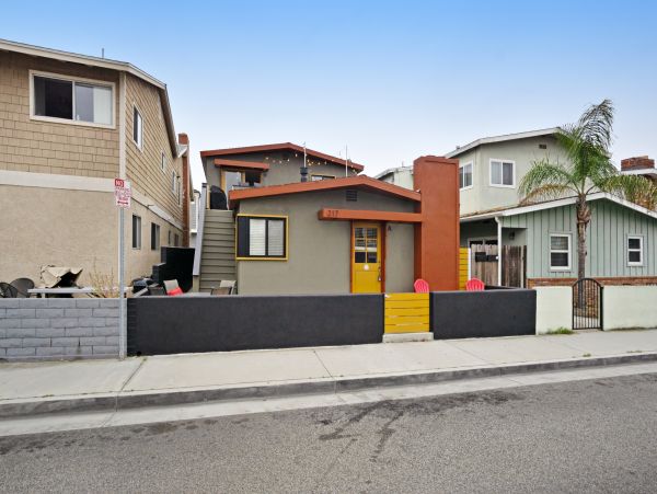 Newport Beach Home 983600
