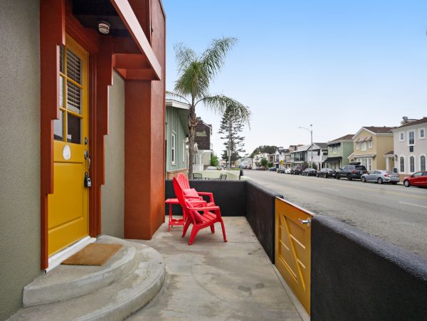 Newport Beach Home 983600