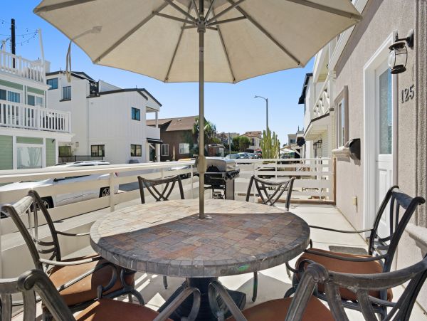 Newport Beach Home 983601