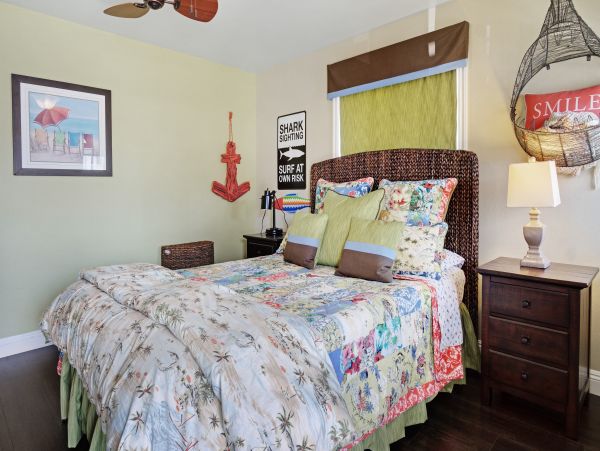 Newport Beach Home 983601