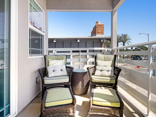 Newport Beach Home 983601