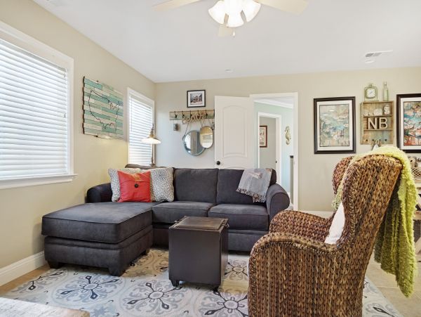 Newport Beach Home 983601