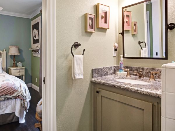 Newport Beach Home 983601