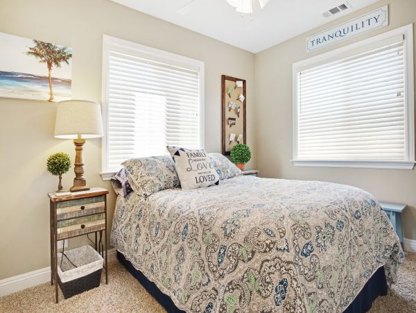 Newport Beach Home 983601