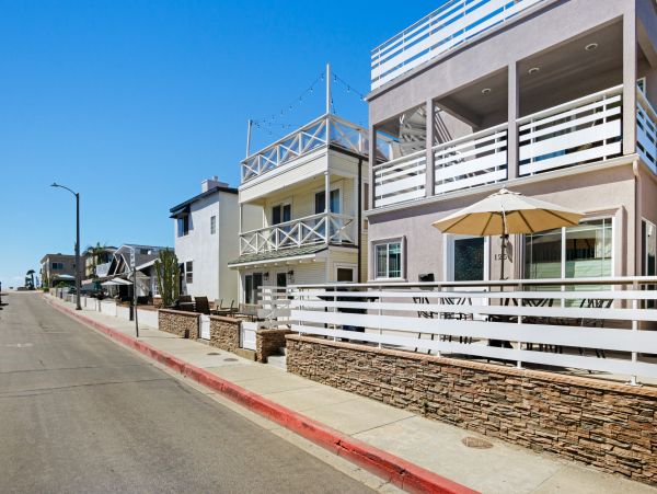 Newport Beach Home 983601