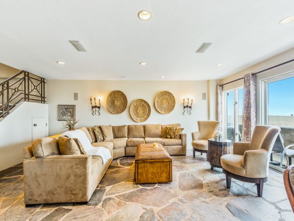 Newport Beach Home 983602