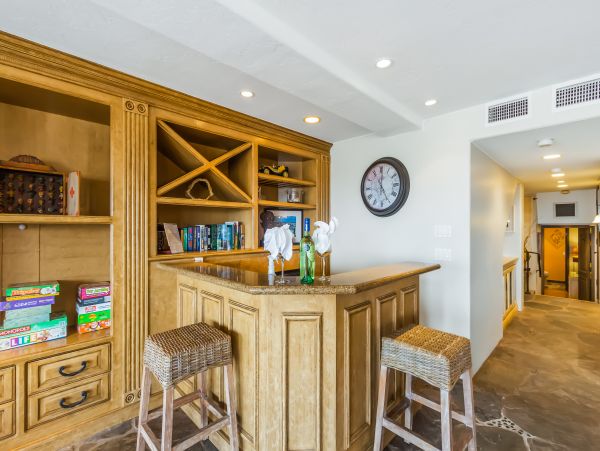 Newport Beach Home 983602