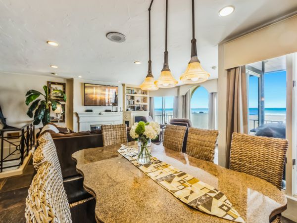 Newport Beach Home 983602