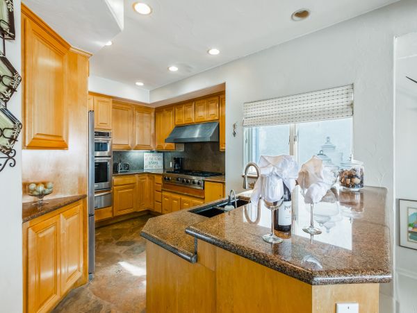 Newport Beach Home 983602