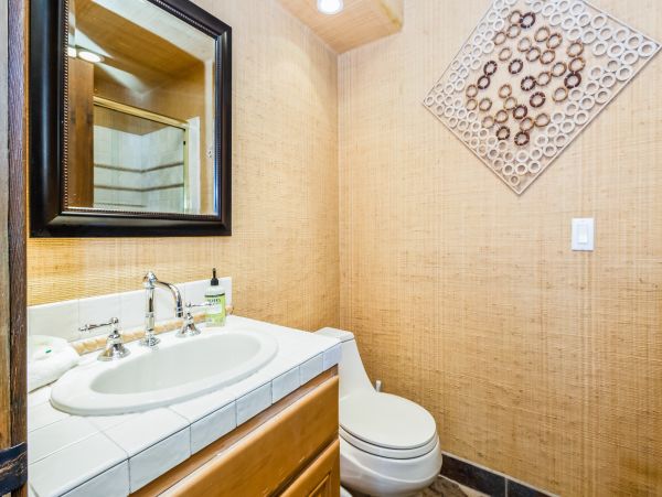 Newport Beach Home 983602