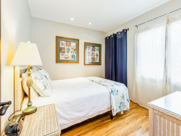 Newport Beach Home 983602