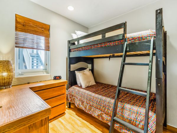 Newport Beach Home 983602