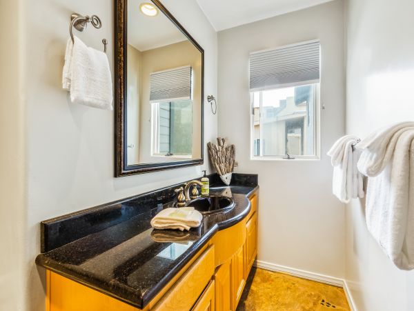 Newport Beach Home 983602